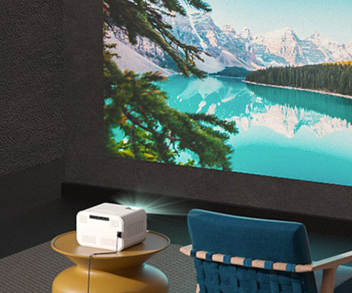 Guangmi Q8 Review: Good Projector for Party and Movie