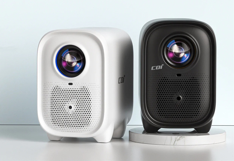 COI Uno5 projector